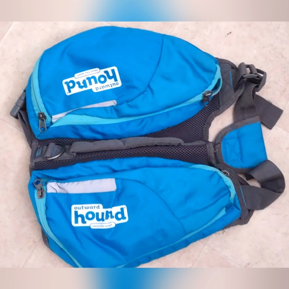 Outward Hound Size Large Saddlebag Backpack Vest Adjustable Size Pups 30-60lbs